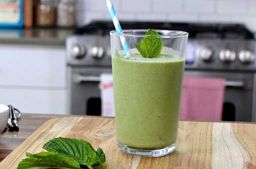 Apple Mint Smoothie Recipe | Bob's Red Mill