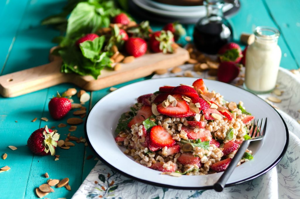 Strawberry Basil Farro Salad Recipe Bob S Red Mill