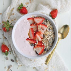 5 Ingredient Strawberry Yogurt Muesli Bowl