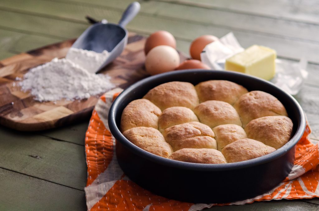 Homemade Buttermilk Rolls Recipe Bob S Red Mill