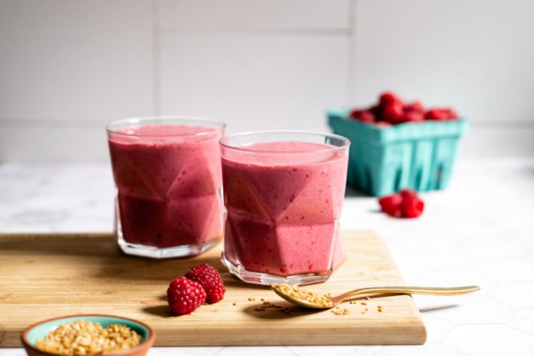 https://d169bp7fx2b8qn.cloudfront.net/uploads/2020/07/Raspberry-Oat-Smoothie-3-resized-768x512.jpg